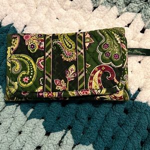 Vera Bradley rare green floral wallet, retired